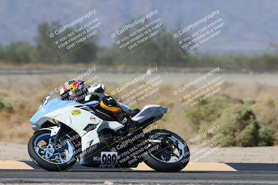 media/Nov-01-2025-CVMA (Sat) [[fc0f7531b8]]/Race 7-Formula Twins-Formula 40 UL/